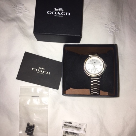 Coach Watch with Date and crystals around face - Picture 12 of 14